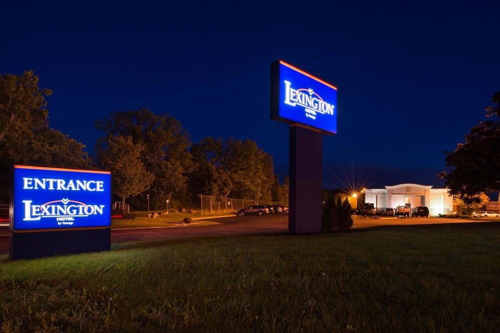 Ramada Plaza Rochester Airport Екстер'єр фото