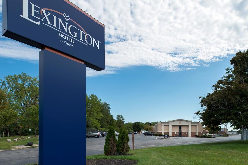 Ramada Plaza Rochester Airport Екстер'єр фото