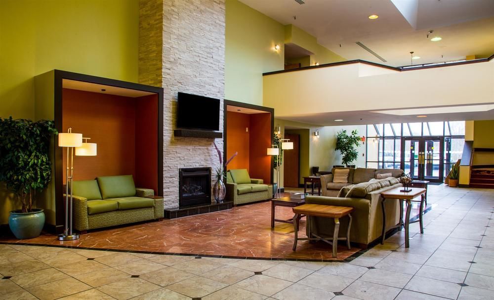Ramada Plaza Rochester Airport Екстер'єр фото