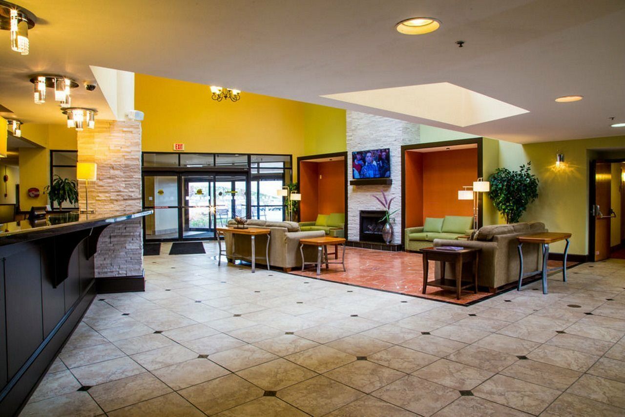 Ramada Plaza Rochester Airport Екстер'єр фото